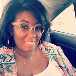 Meet your Posher, Melissa